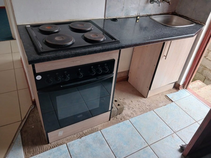 To Let 2 Bedroom Property for Rent in Amalinda North Eastern Cape